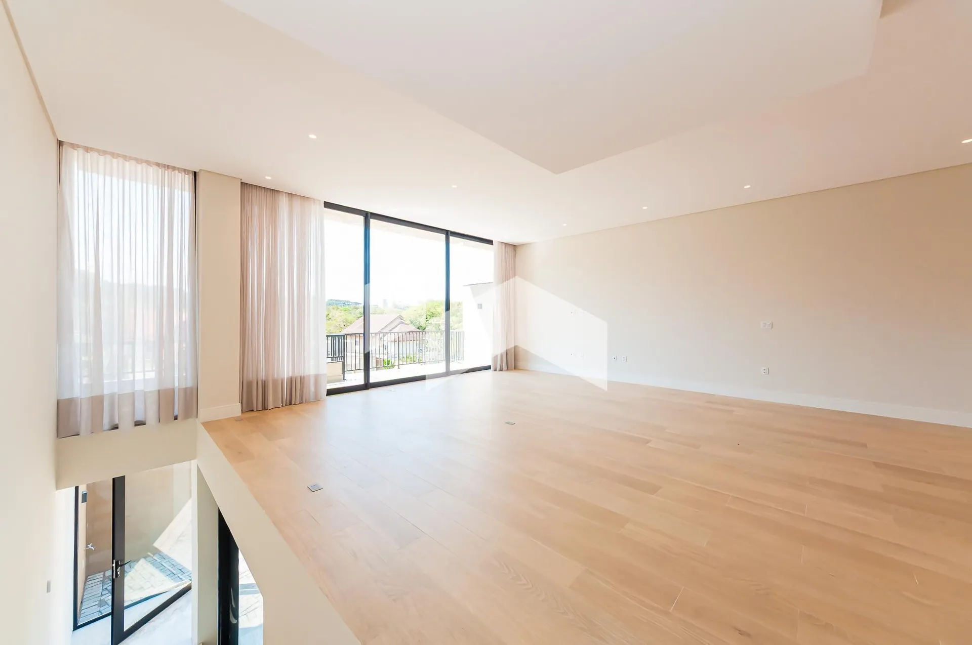 3-bedroom house with a bathtub — photo 18