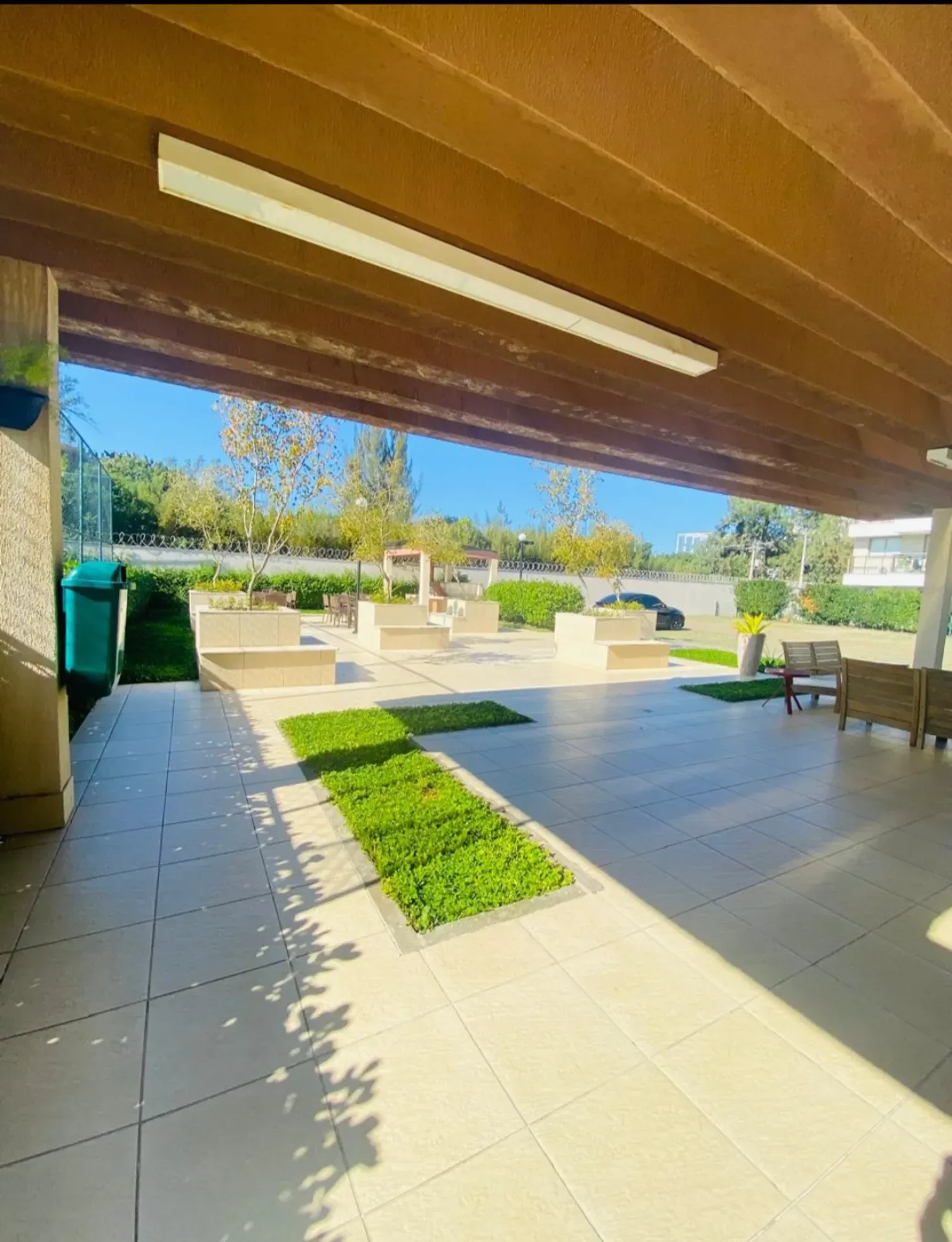Mountain view in a 4-bedroom apartment, 142 m² — photo 45