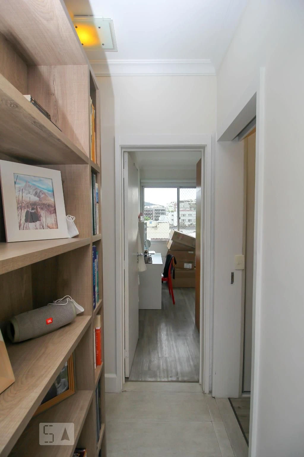 3-bedroom apartment with a glass-enclosed balcony — photo 2