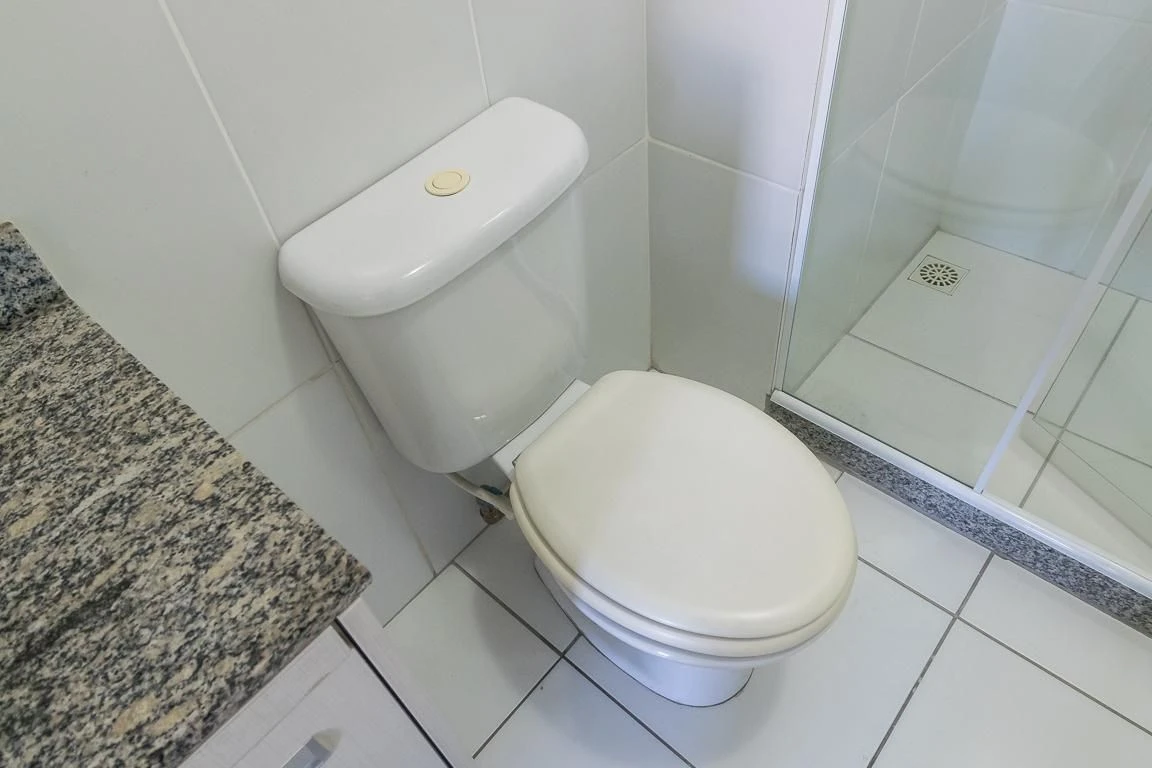 Furnished 3-bedroom apartment with 1 en-suite and balcony — photo 57