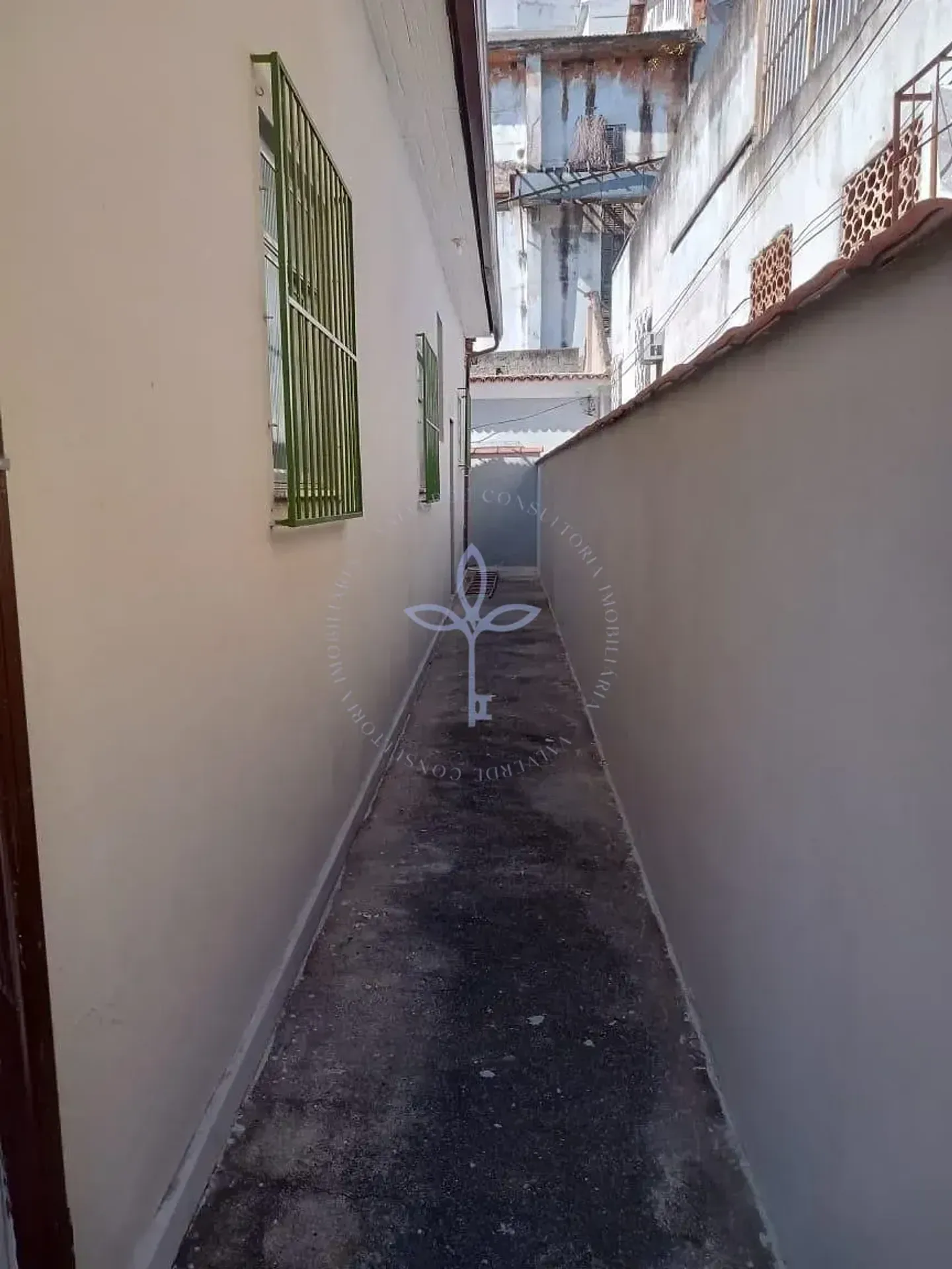 Casa com varanda e 1 vaga de estacionamento para alugar — photo 30