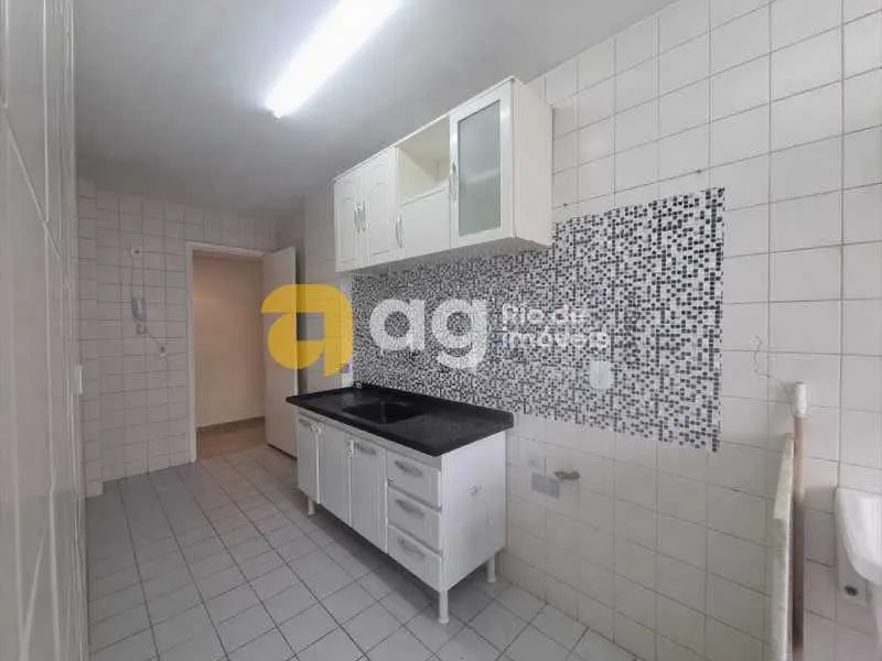 Apartamento com 2 quartos, 2 banheiros e varanda — photo 10