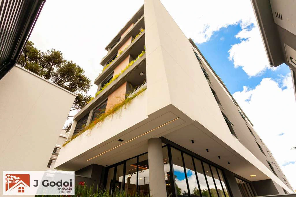 1-bedroom apartment with enclosed glass balcony — photo 4