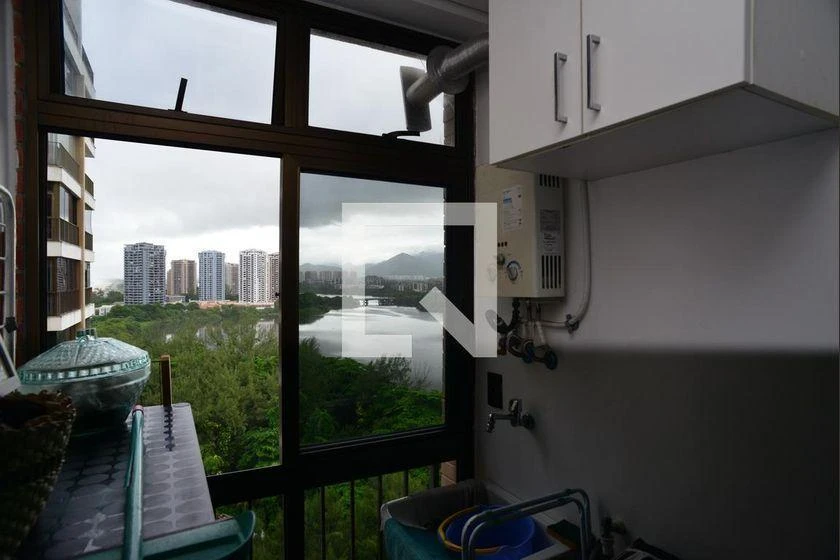 Furnished apartment with balcony and 2 en-suite bedrooms — photo 40
