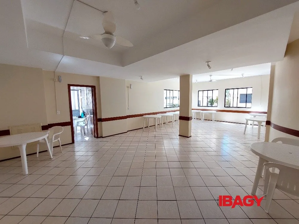 Квартира с 2 спальнями, 1 с ванной, 78 м² — photo 17