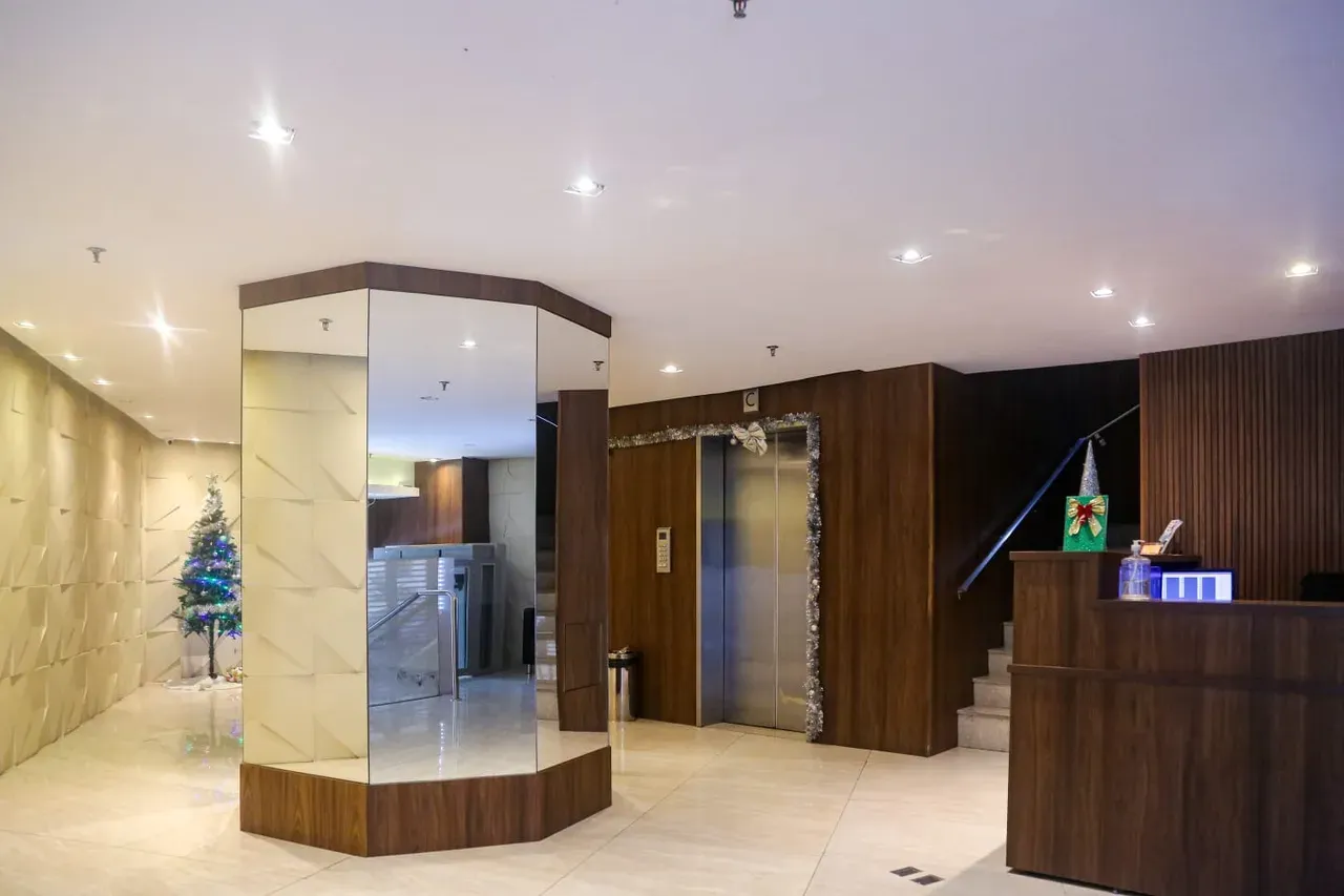 Monoambiente con espacio de home office en Rio de Janeiro — photo 16