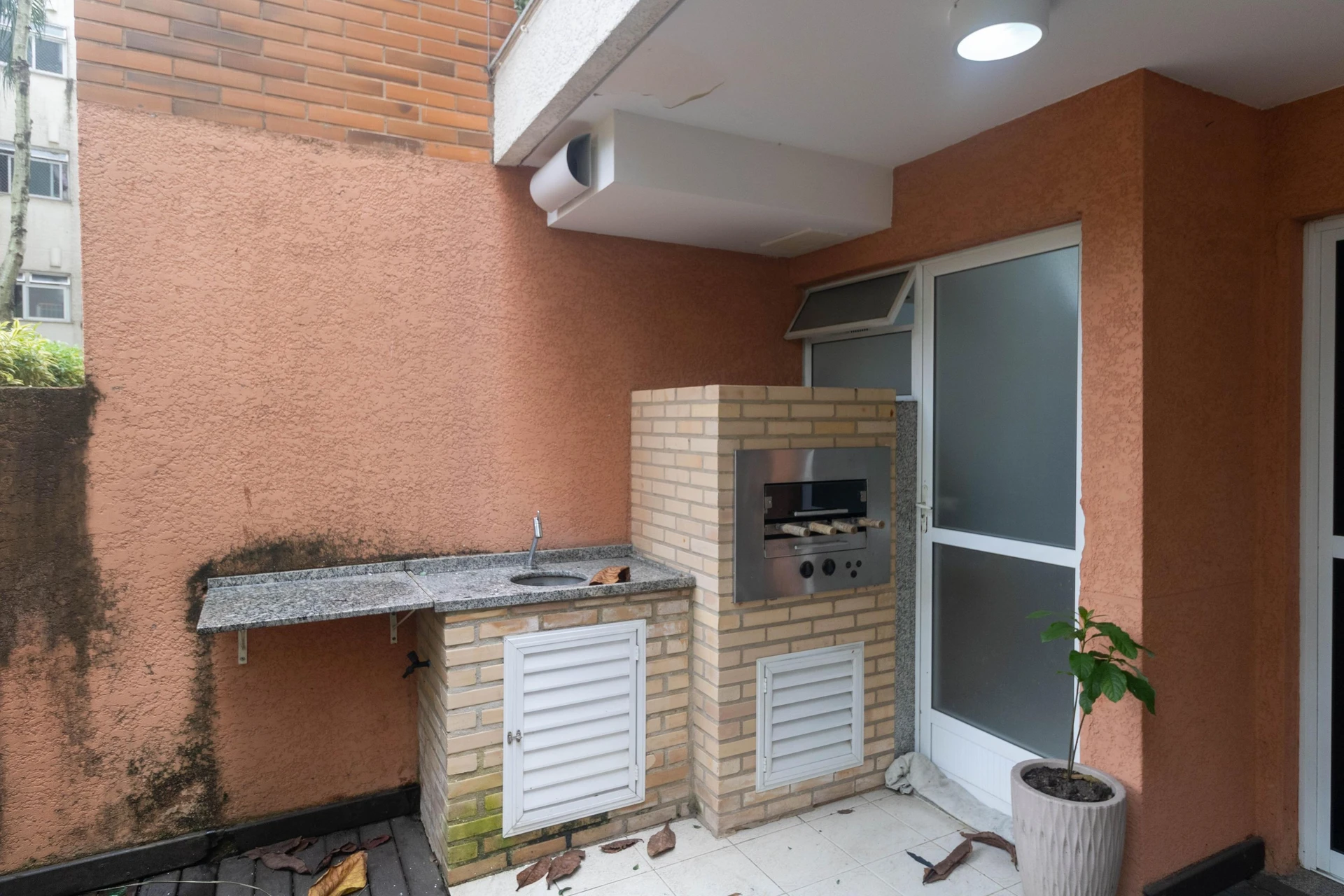 3-bedroom apartment with a private BBQ in Rio de Janeiro — photo 22