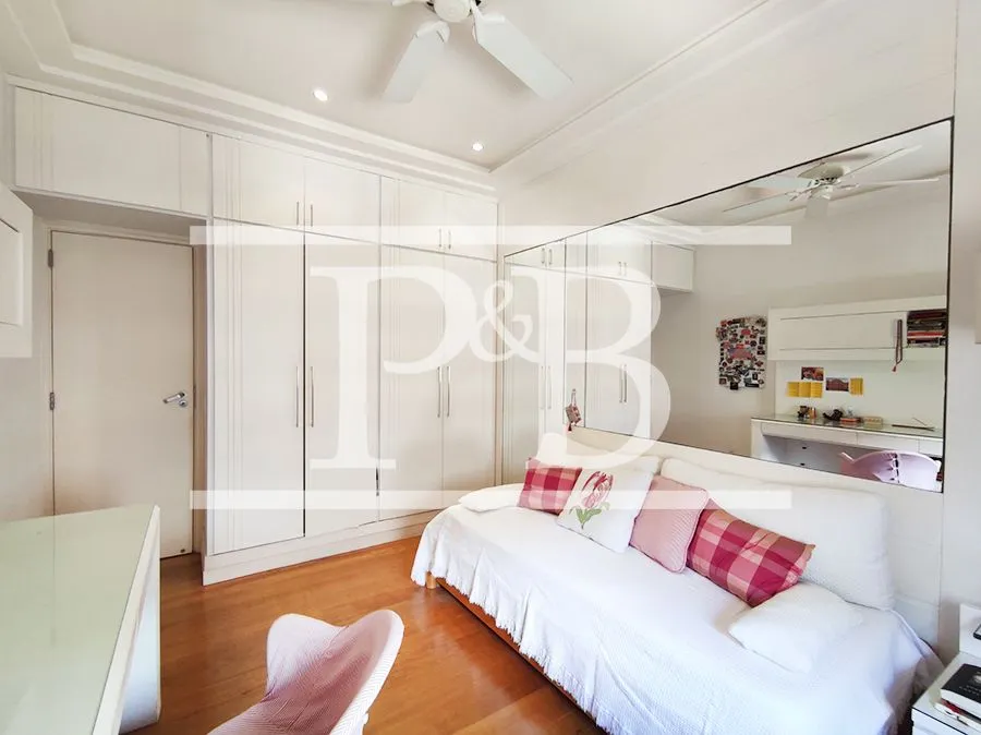 Apartamento amueblado 230 m² con 4 dormitorios y 2 plazas — photo 24