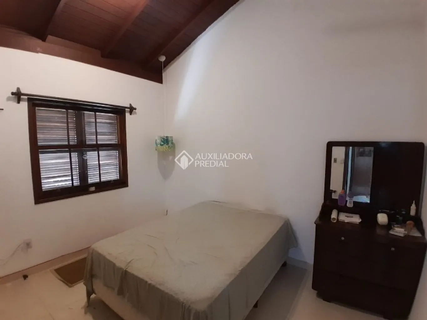 Unfurnished 4-bedroom house with 2 bathrooms and 860 m² — photo 34