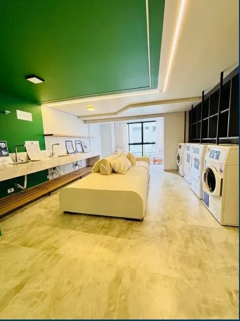 Furnished 1-bedroom apartment with 1 bathroom — photo 10