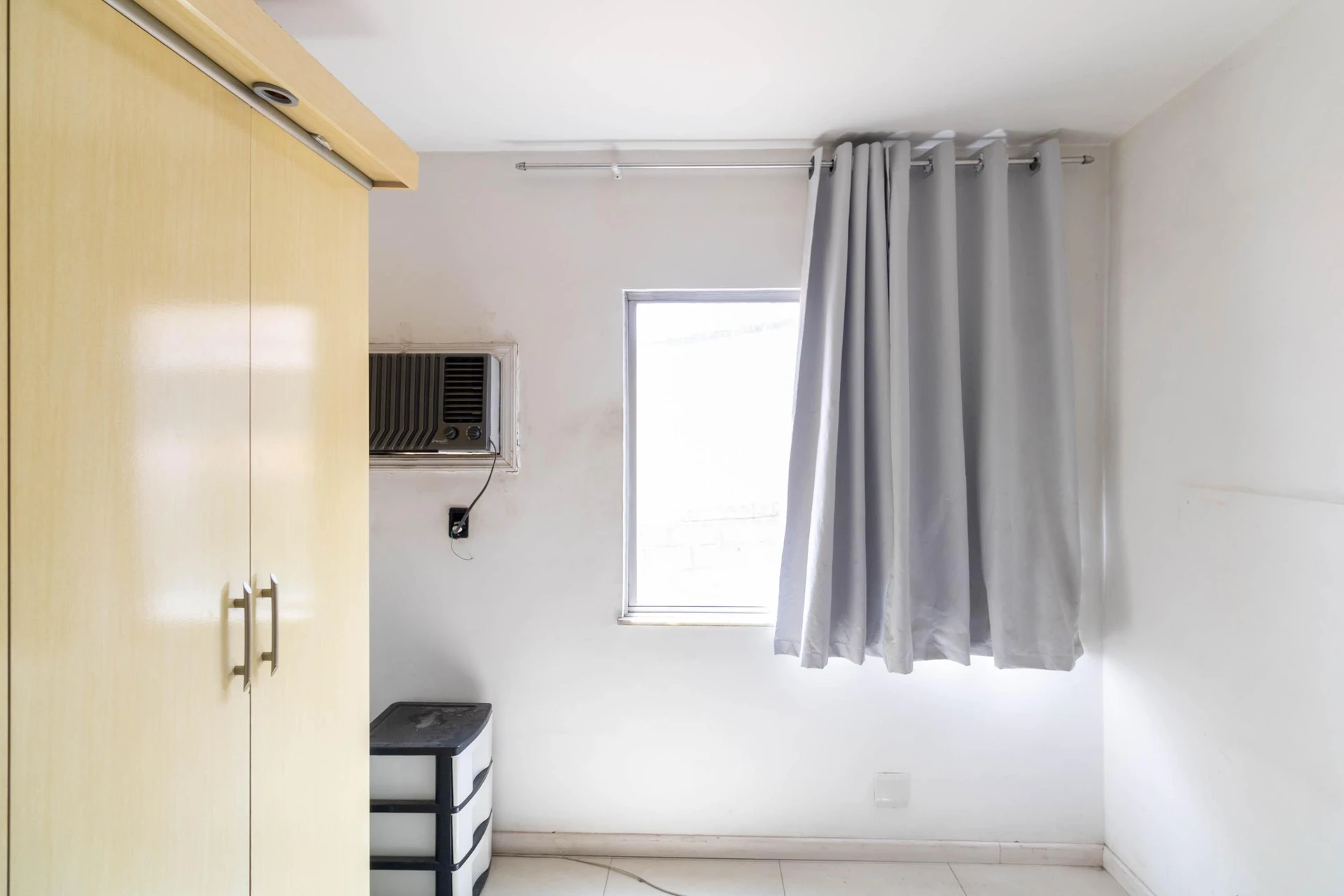 Furnished apartment, 90 m², with a washing machine — photo 10