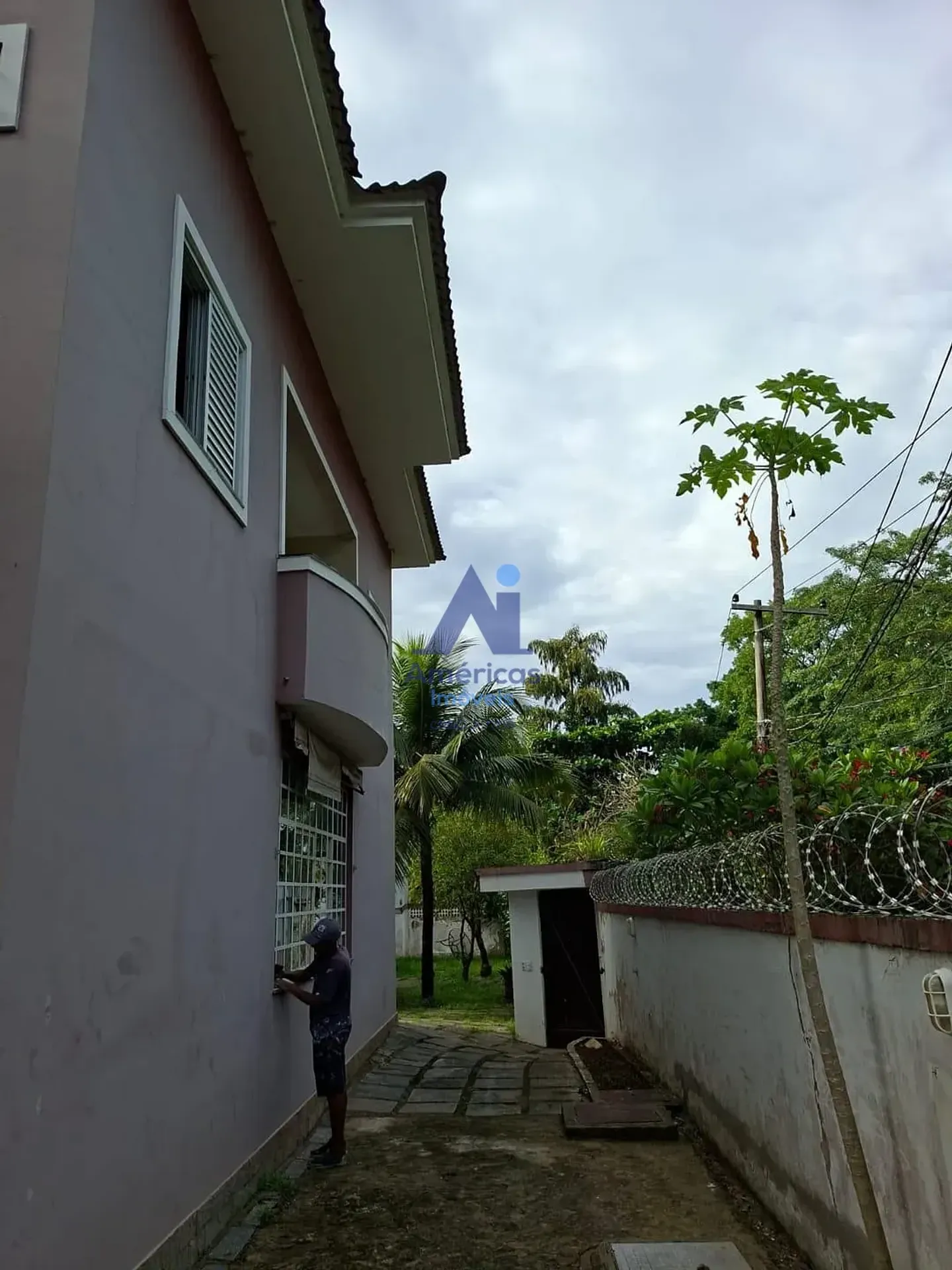 Casa sem mobília com churrasqueira na varanda — photo 19