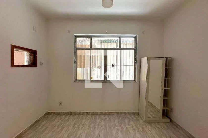Apartamento de 3 quartos com cozinha separada e 70 m² — photo 20