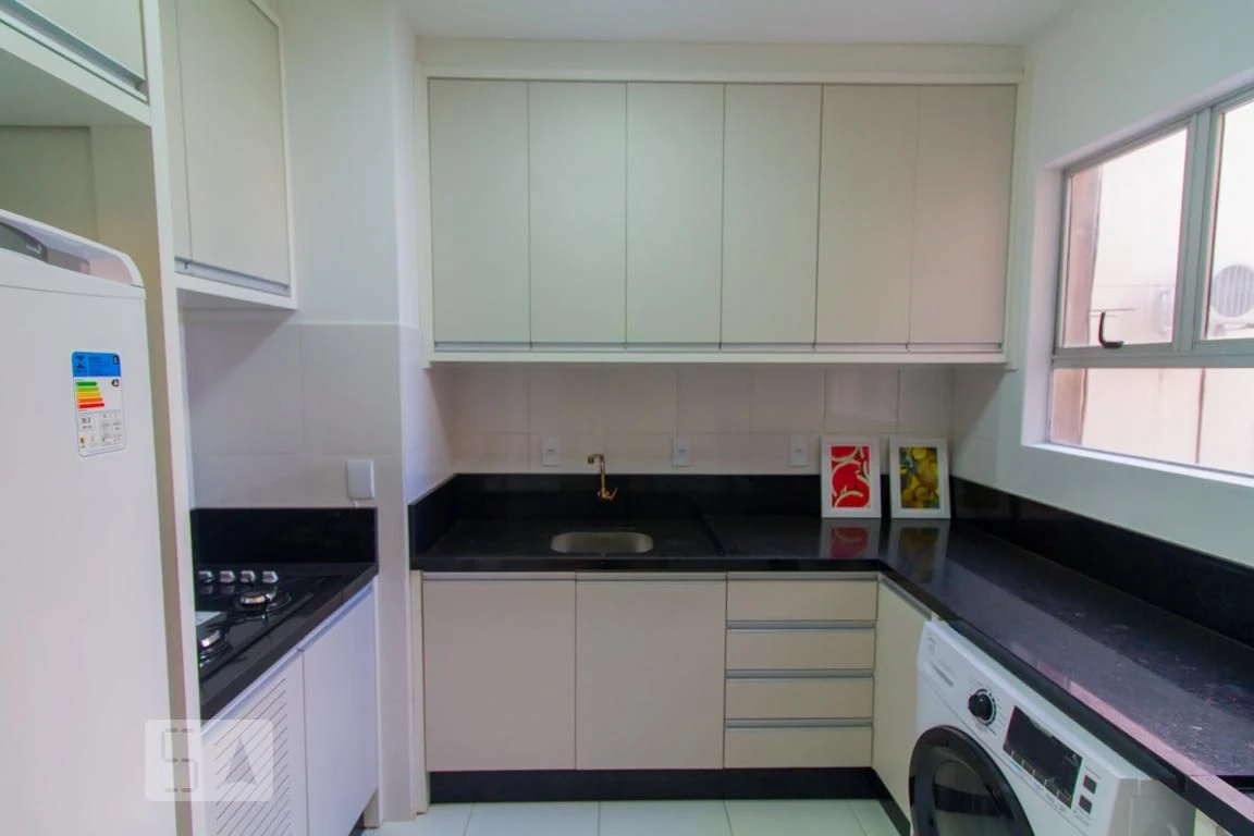 3-bedroom apartment with a washing machine — photo 2