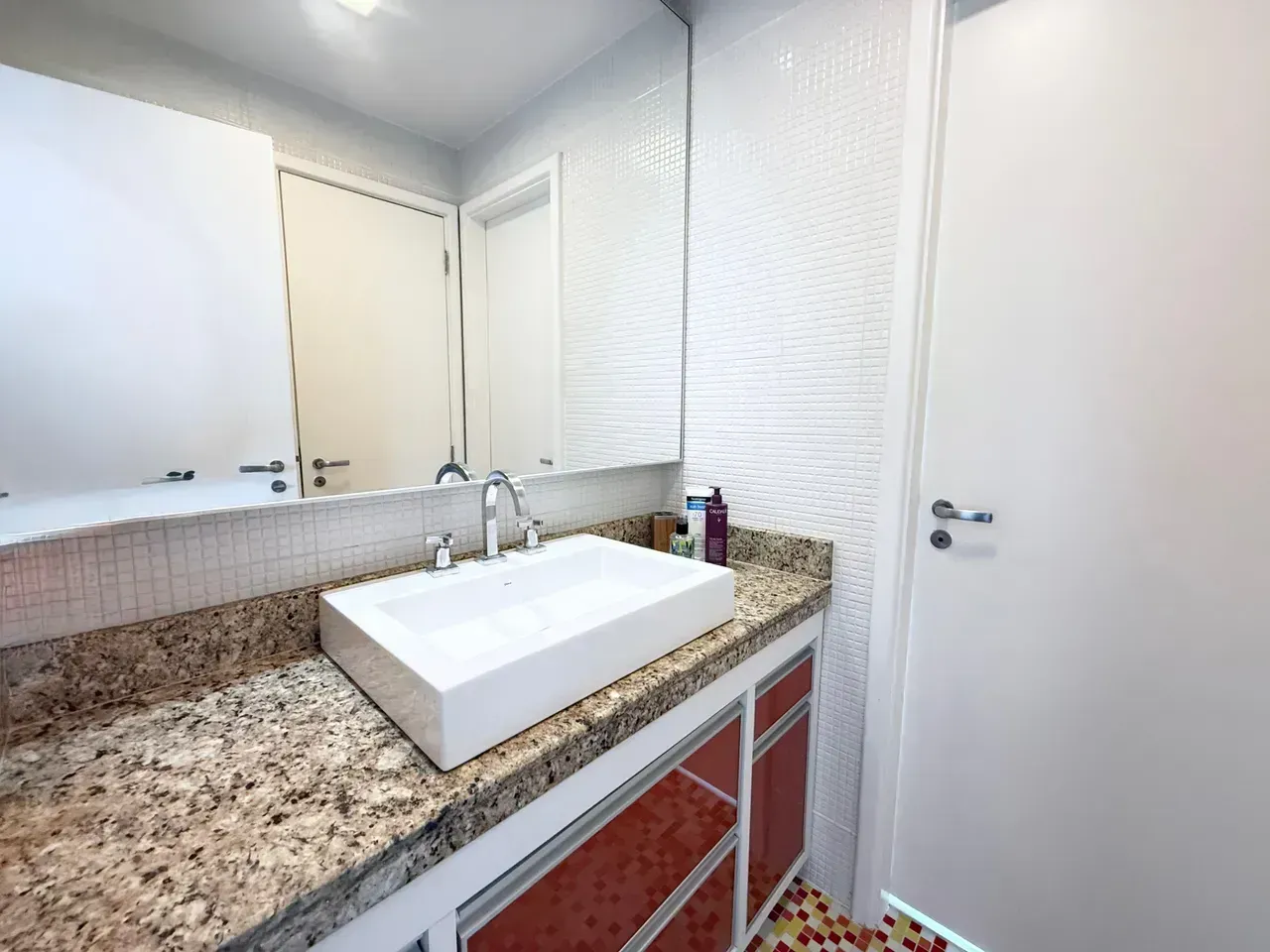 Rental apartment with 4 bedrooms and 157 m² — photo 11