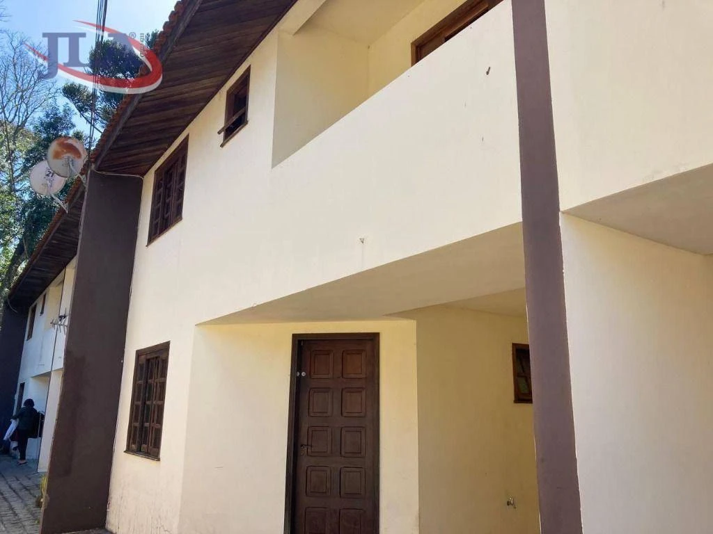 3-bedroom house with a bathtub — photo 14