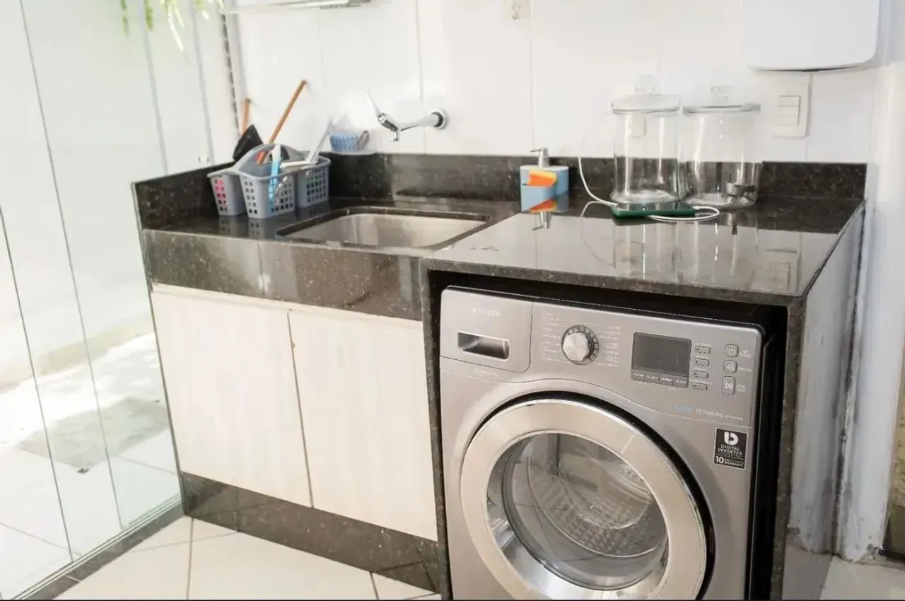 Furnished 3-bedroom house with a workspace corner 360 m² — photo 7