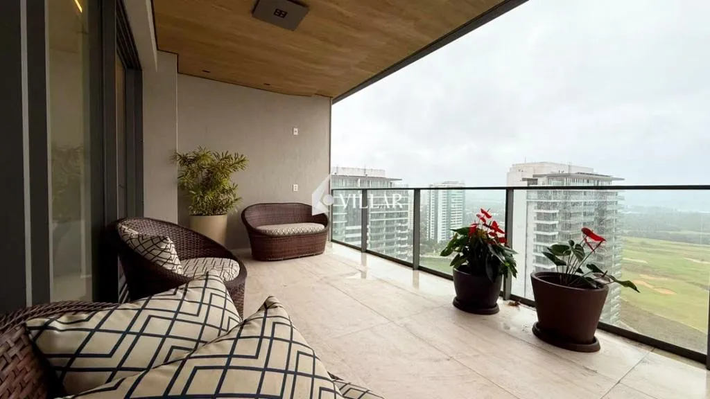 3-bedroom apartment with a water view in Rio de Janeiro — photo 25