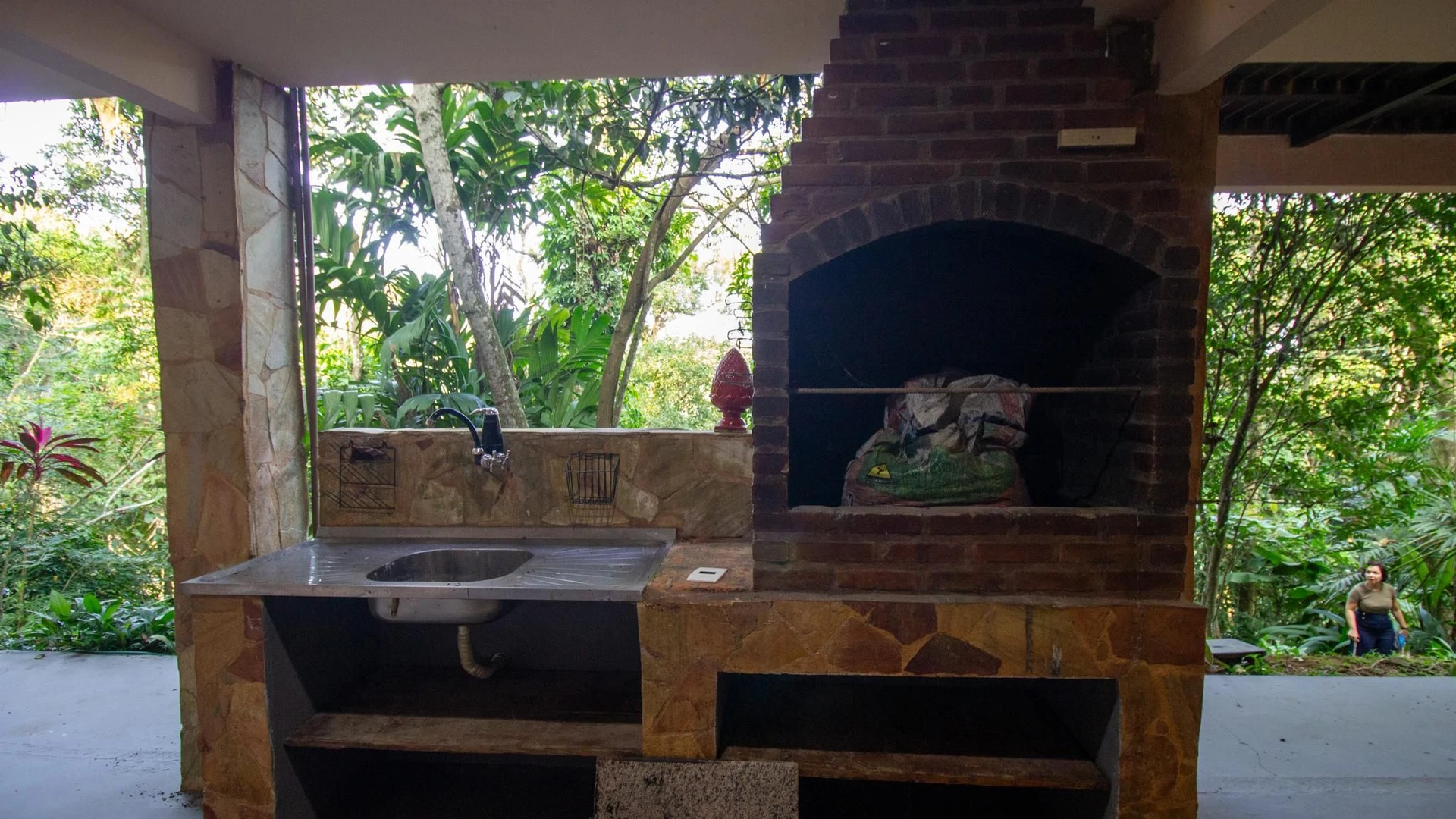 Casa com 4 quartos e 4 banheiros, com 3 vagas — photo 4