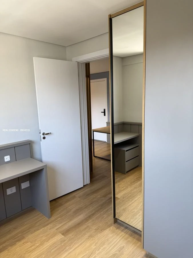 Furnished 2-bedroom apartment with balcony — photo 15