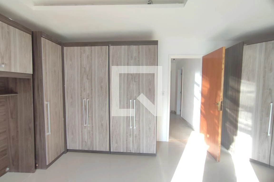Unfurnished house with 3 bedrooms and 4 bathrooms — photo 28