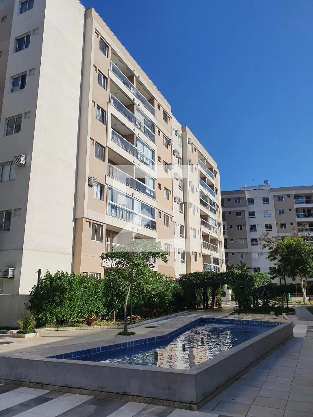 Собственный бассейн и 2 спальни: квартира 64 м² — photo 68