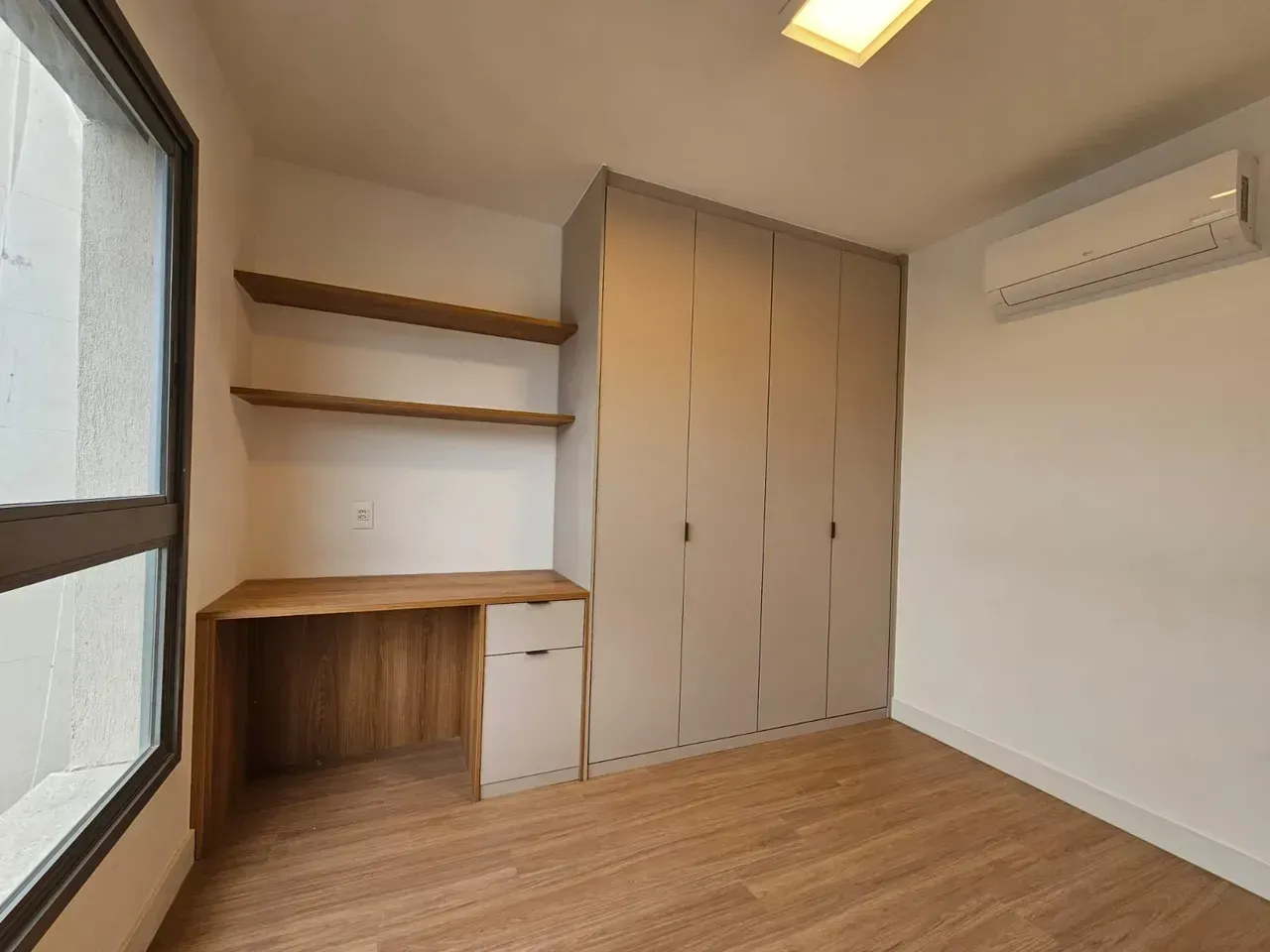 Apartamento mobiliado com 4 quartos e 5 banheiros — photo 34