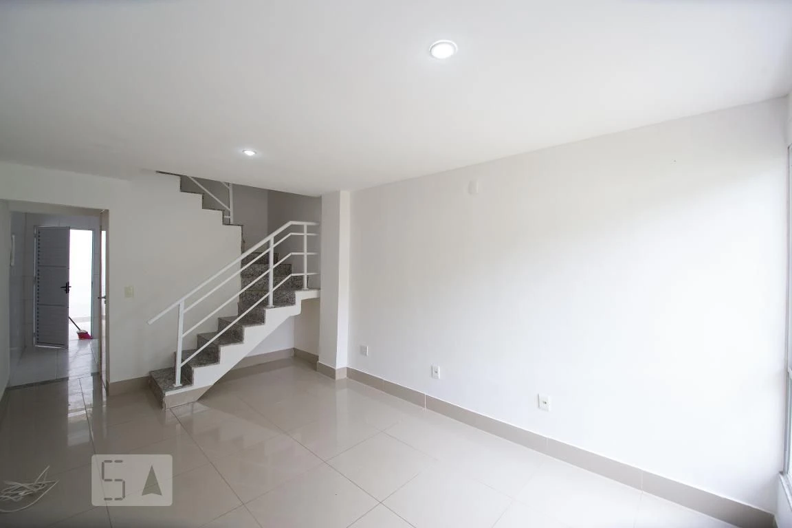 2-bedroom house with a washing machine in Rio de Janeiro — photo 12