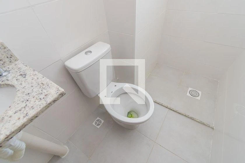 2-bedroom apartment in a building with a pool — photo 27