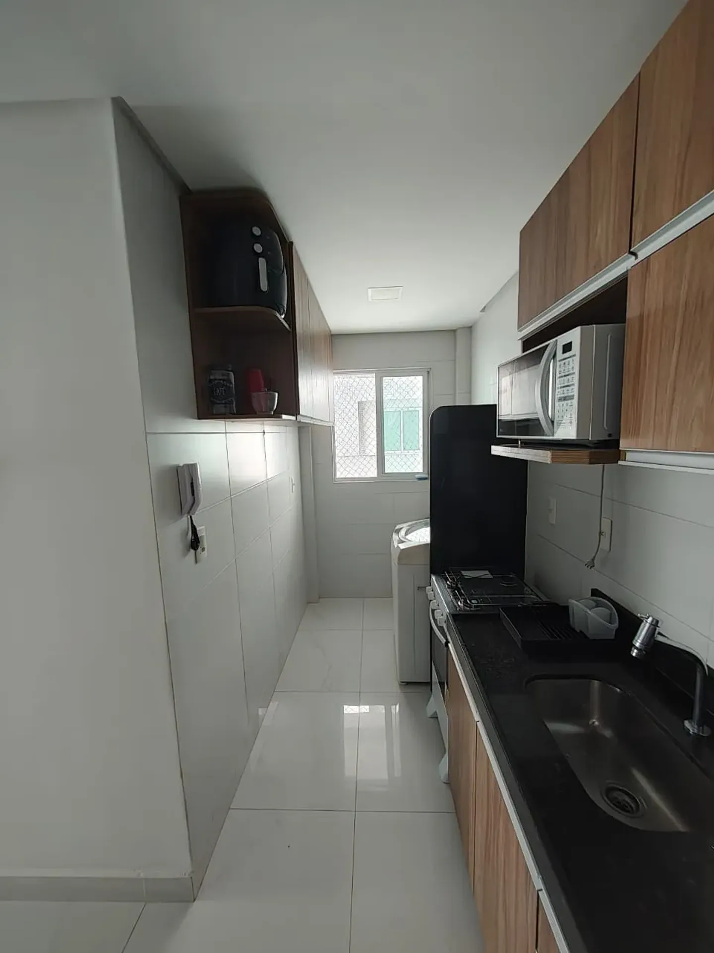 Apartment with 2 bedrooms and a gas stove kitchen — photo 7