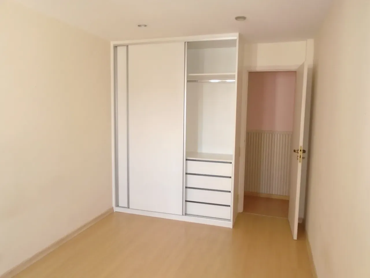 Apartamento, 302 m², com janelas do piso ao teto — photo 29