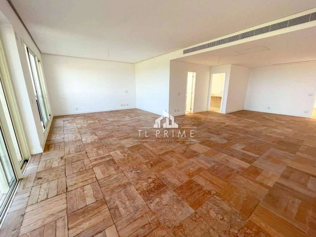 4-suite apartment with 555 m² and 5 parking spaces — photo 20