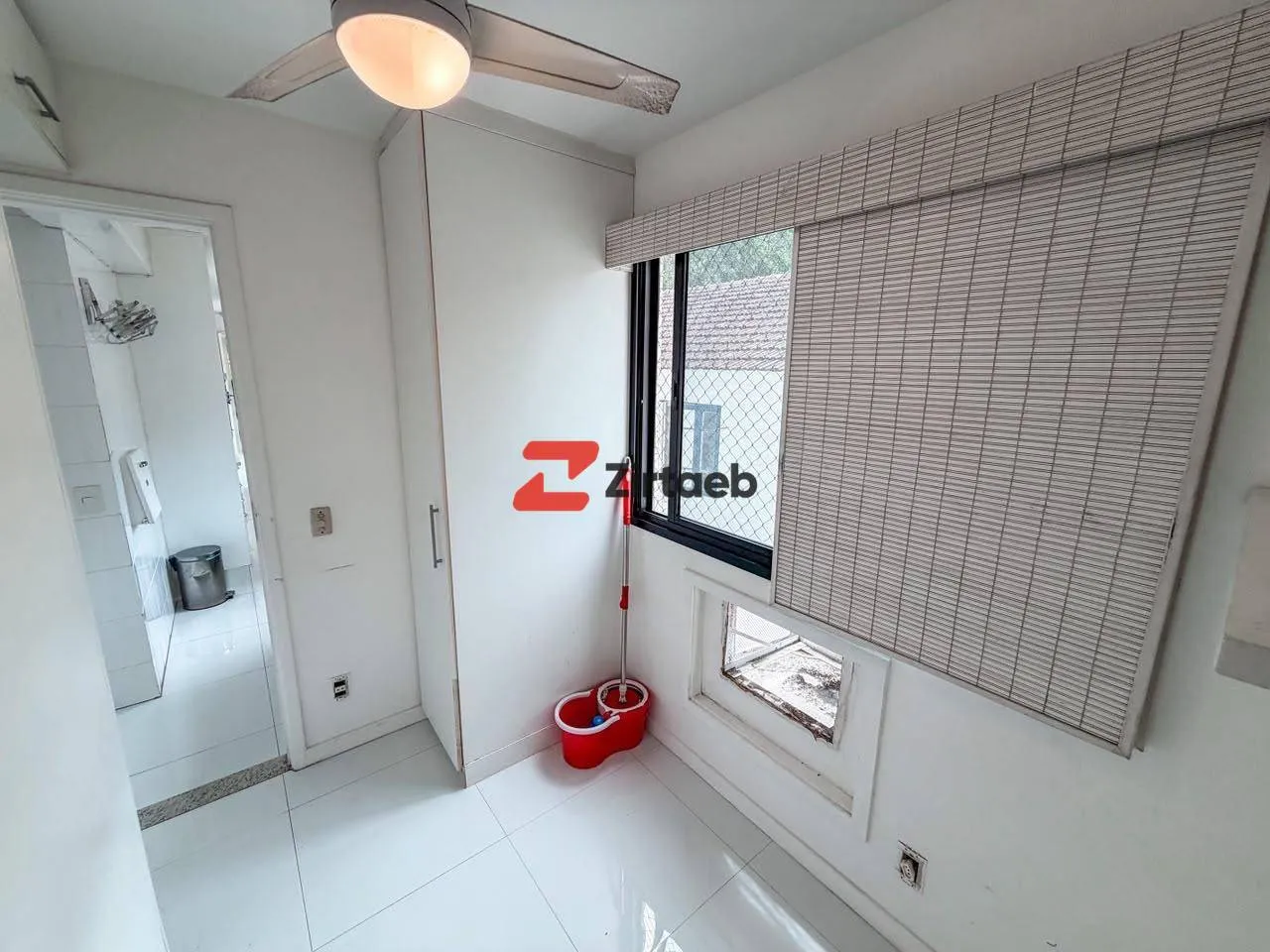 4-bedroom apartment with a walk-in closet in Rio de Janeiro — photo 25