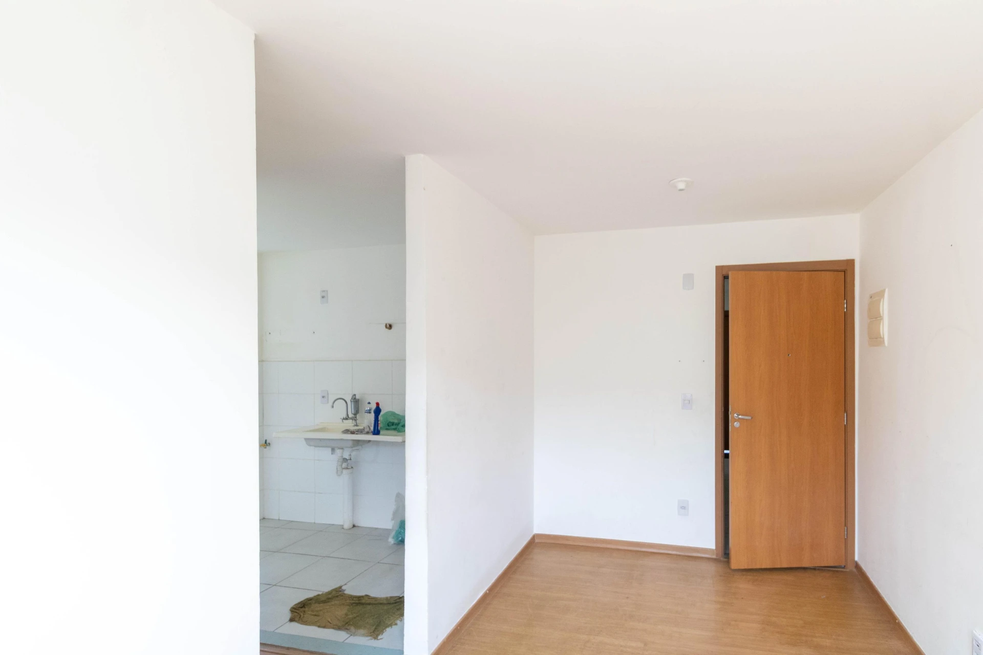Балкон з грилем та 2 спальні: квартира 45 м² — photo 18