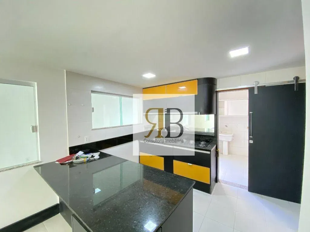House with 4 bedrooms and open-plan gas kitchen — photo 7