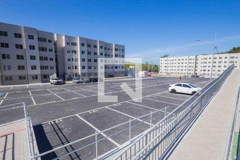 2-bedroom apartment in a building with a gym — photo 3