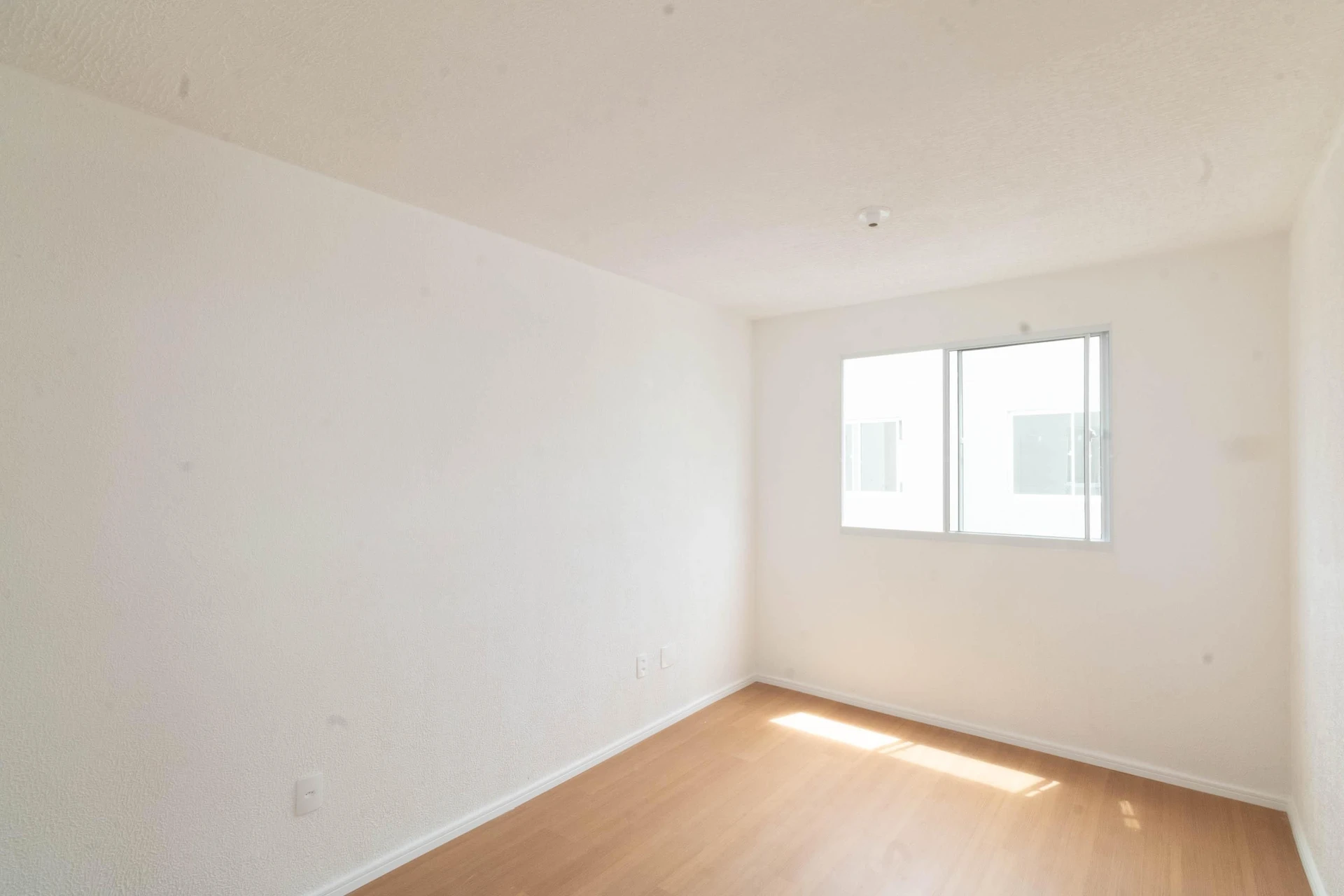Rental apartment with 2 bedrooms and 1 bathroom — photo 32