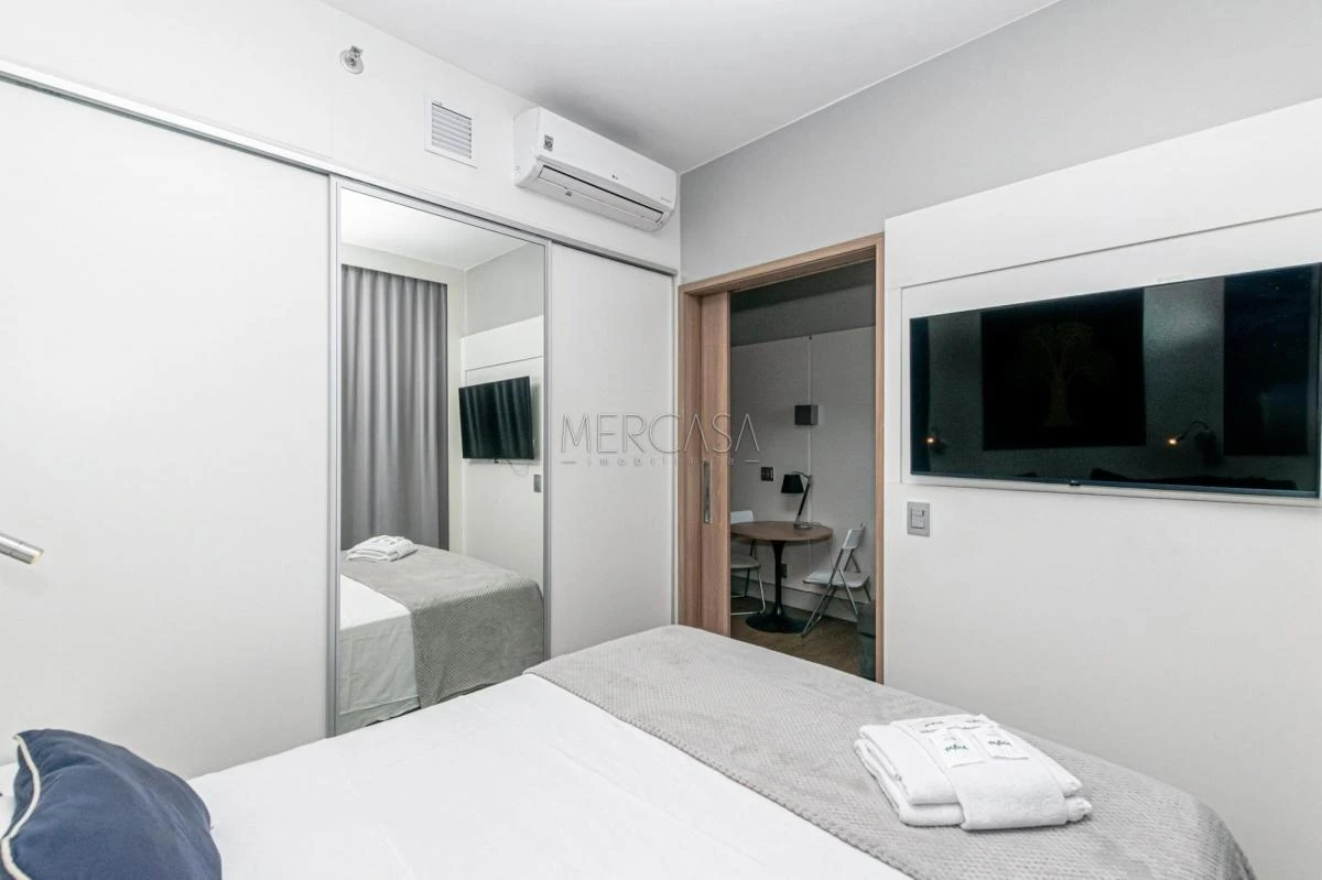 One-bedroom apartment with a home office — photo 31