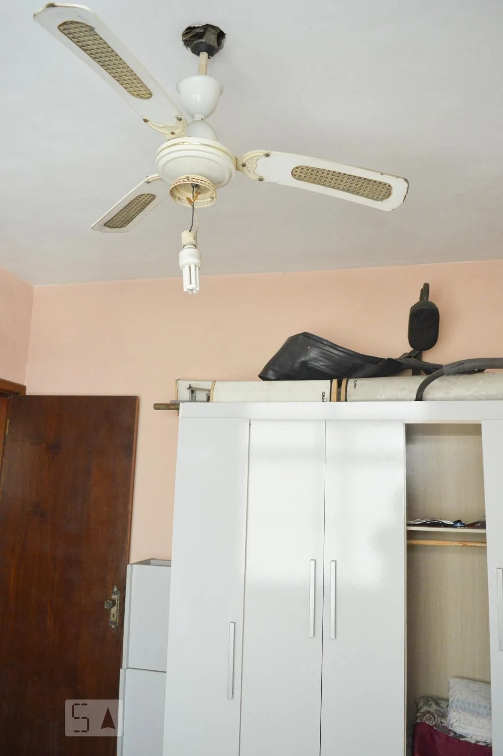 Furnished 2-bedroom apartment with private BBQ — photo 24