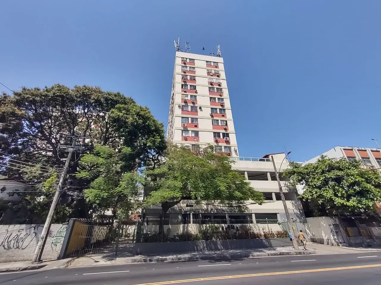 2-bedroom 47 m² apartment with 1 parking space — photo 3