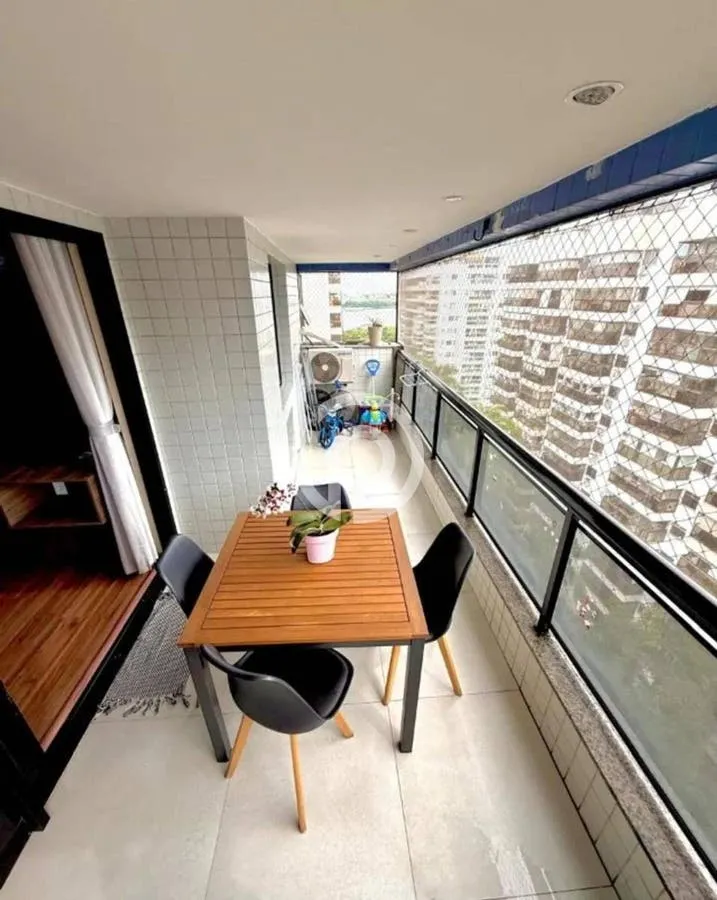 Furnished apartment, 91 m², with a fireplace — photo 5