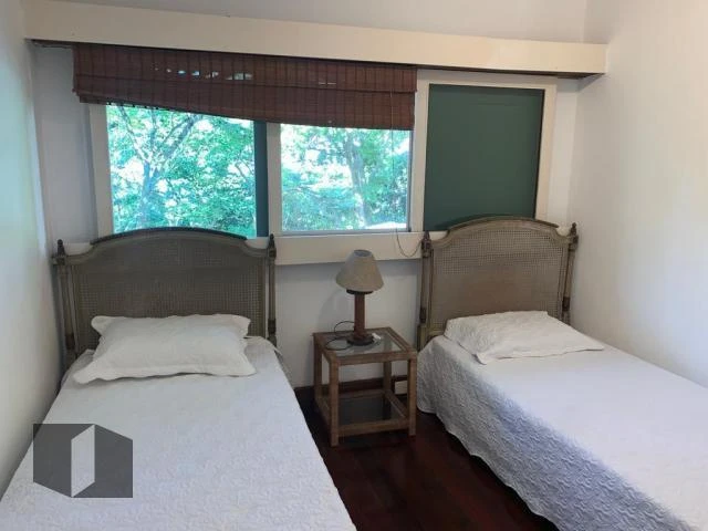 Casa com 4 quartos e varanda, estilo rústico — photo 38