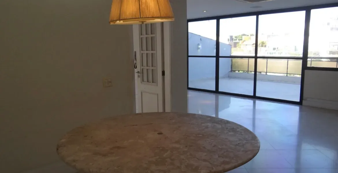 Apartamento de 185 m² com 3 quartos e 5 banheiros — photo 13