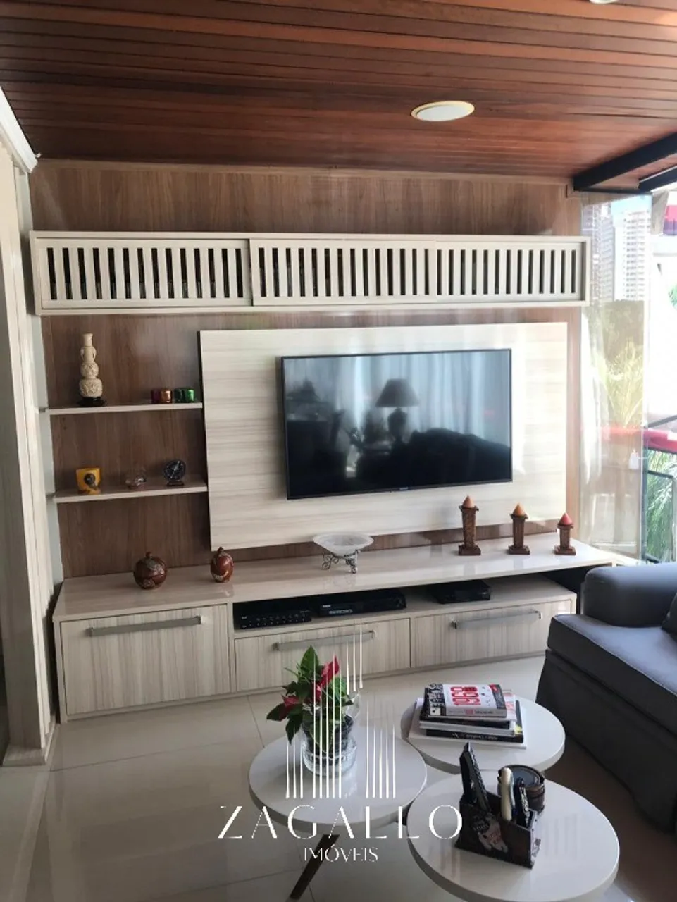 Apartamento mobiliado com 4 quartos e 5 banheiros — photo 5