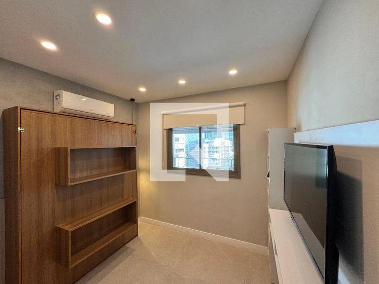 Квартира 125 м² с застеклённым балконом и рабочим местом — photo 48