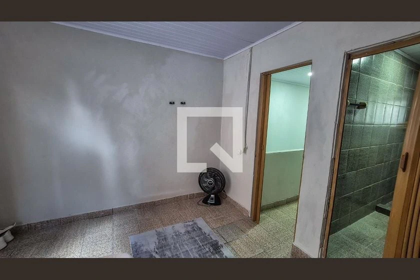 2-bedroom house with a garden — photo 28