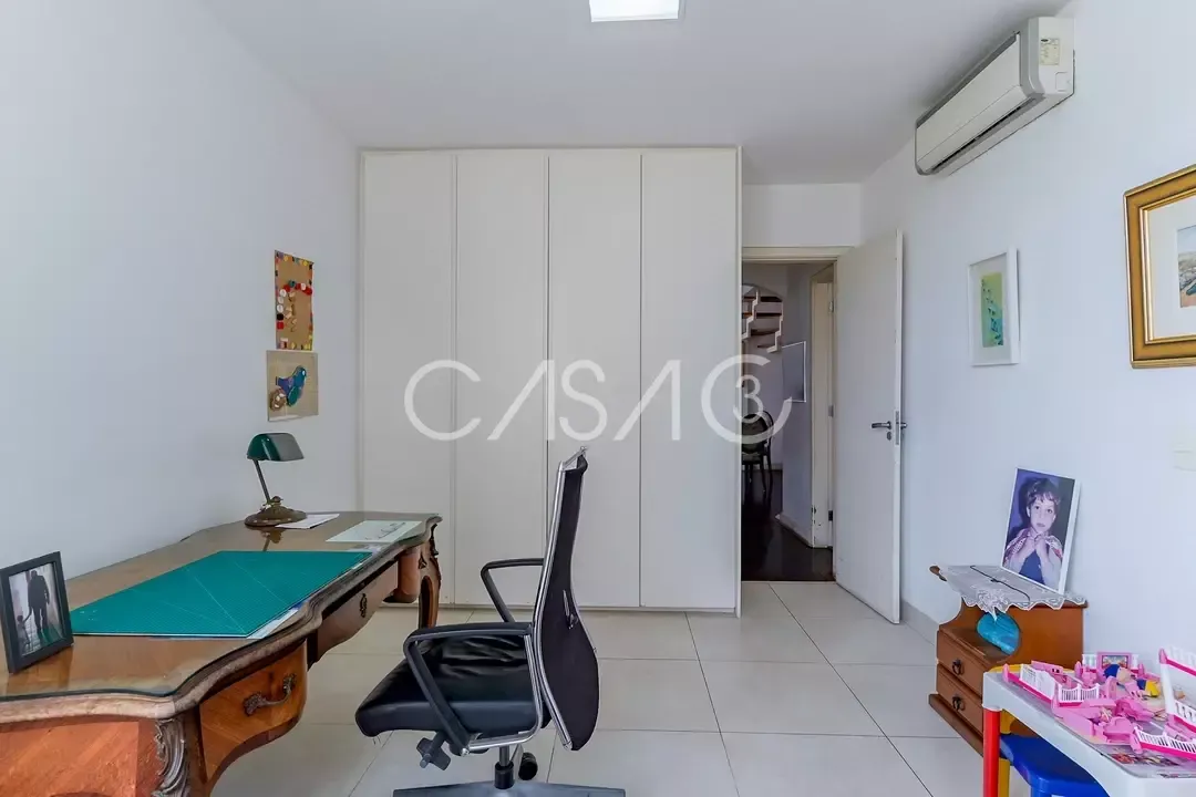 Furnished 125 m² apartment with 5 bedrooms and pool — photo 20