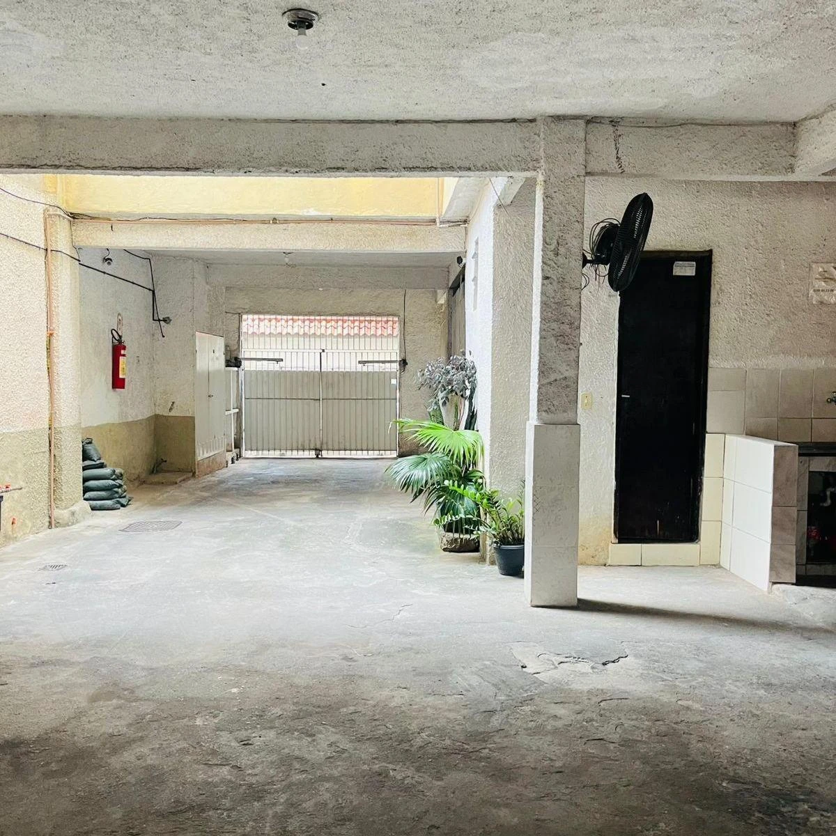 Unfurnished apartment with 2 bedrooms and 1 bathroom — photo 4