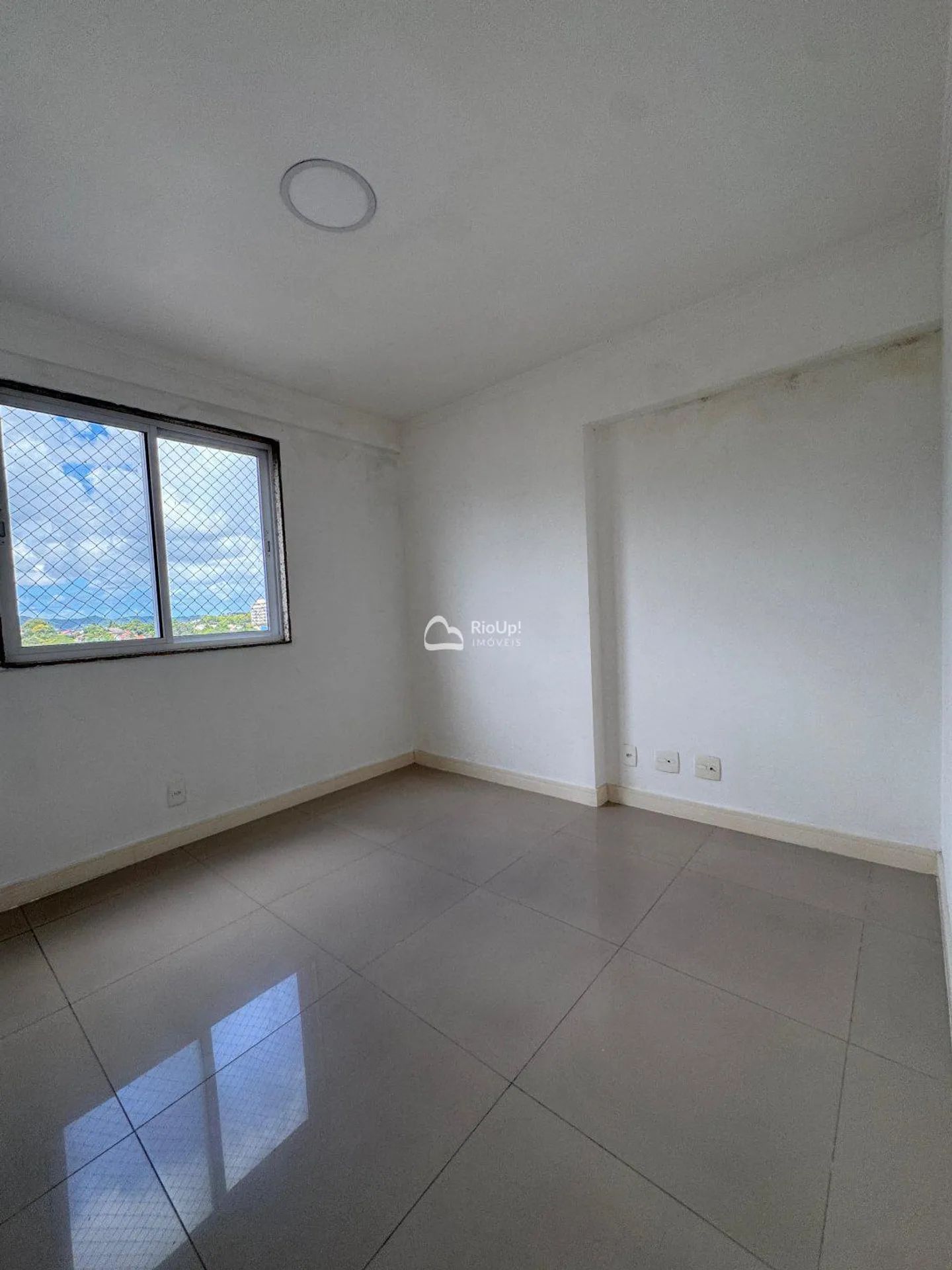 Apartment, 246 m², with a grill on the balcony — photo 31