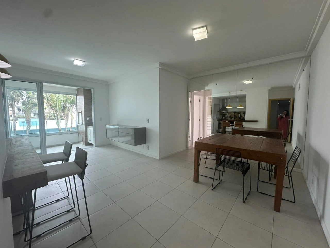 Home office in a 2-bedroom apartment, 106 m²
